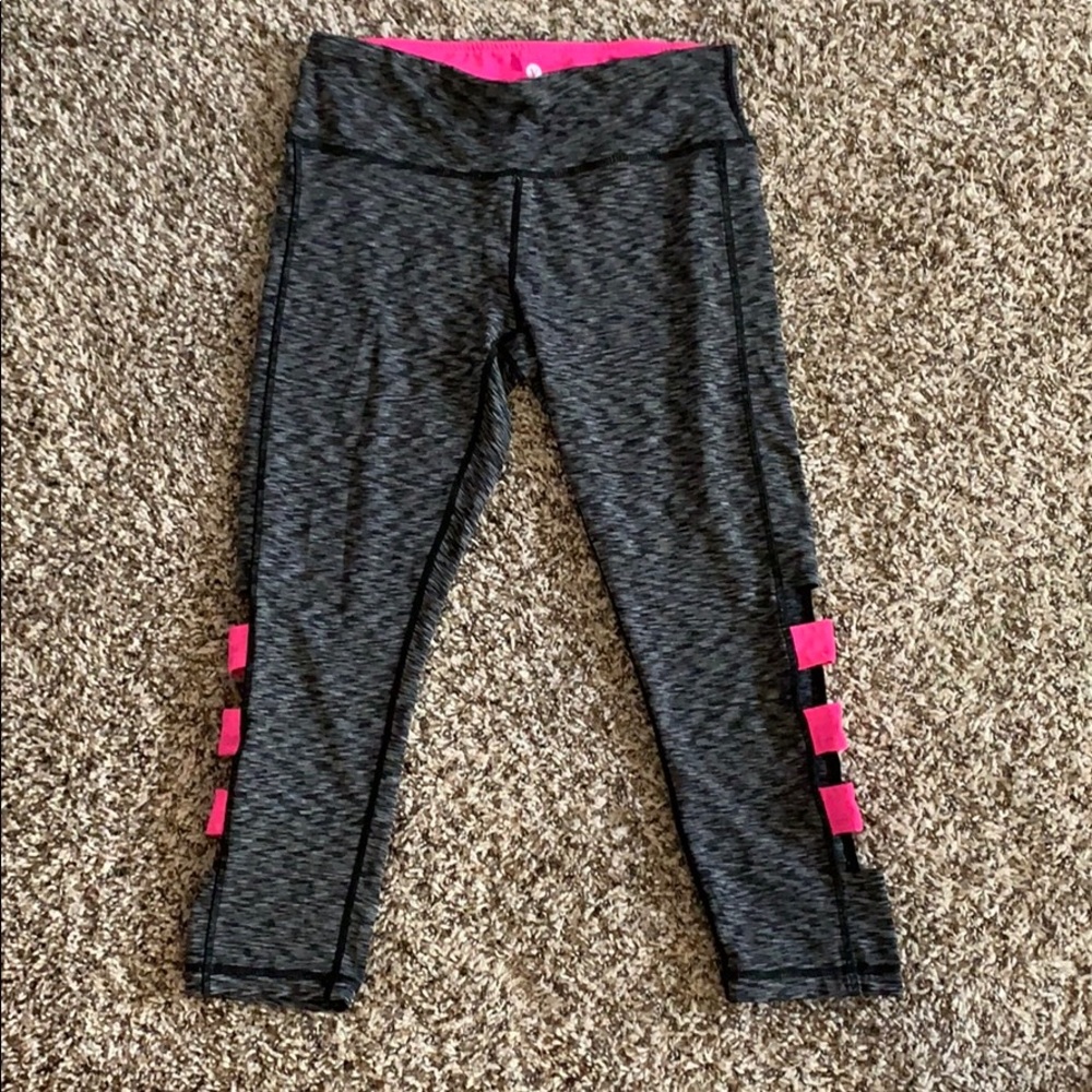 Velocity Capri length leggings